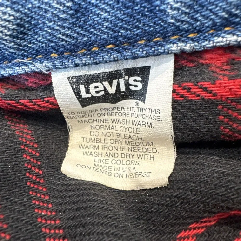VINTAGE LEVI’S SIZE XL MADE IN USA RED TAB MENS PLAID LINED JEAN JACKET